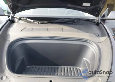 2024 Tesla Model Y Long Range Dual Motor All-Wheel Drive from USA, damaged, VIN 7SAYGDEE6RA236385